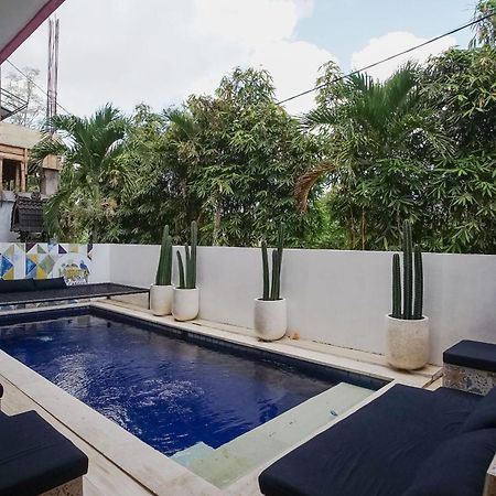 Margarita Surf Hostel Canggu Exterior foto